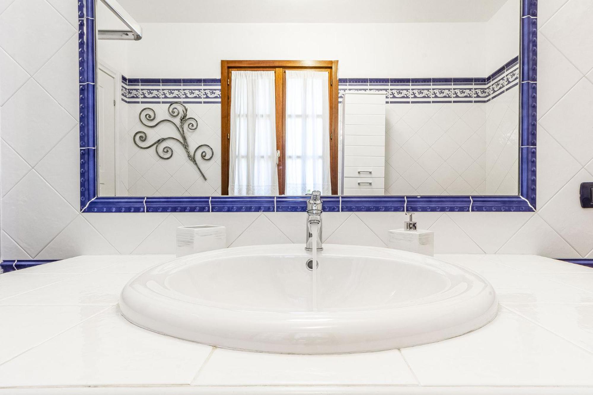 Exclusive Roth Apartments ساساري المظهر الخارجي الصورة